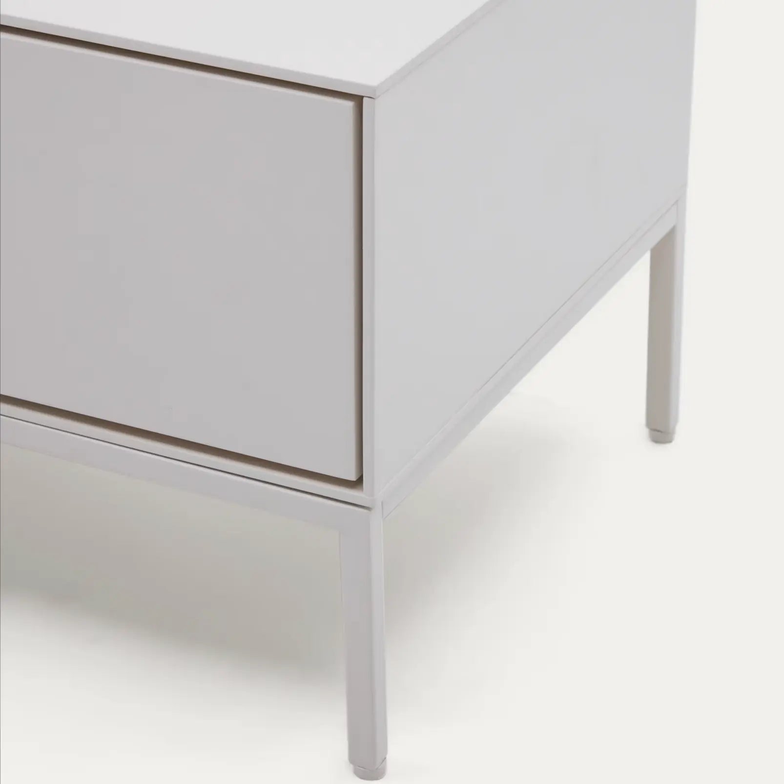 VENI | מזנון מינימליסטי עם 3 מגירות - ZVZstyle