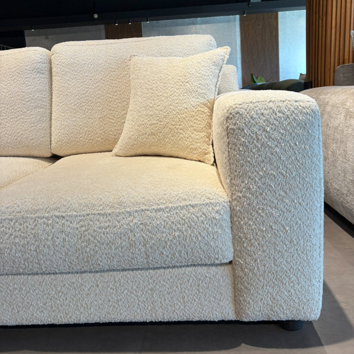 NOKE | ספה מודרנית לסלון ברוחב 180 ס"מ