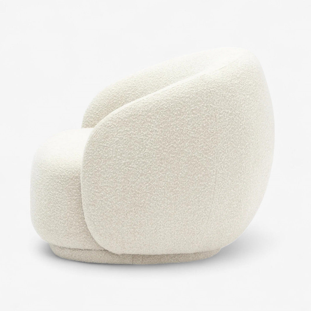 SOFT | כורסה מעוצבת מבד בוקלה