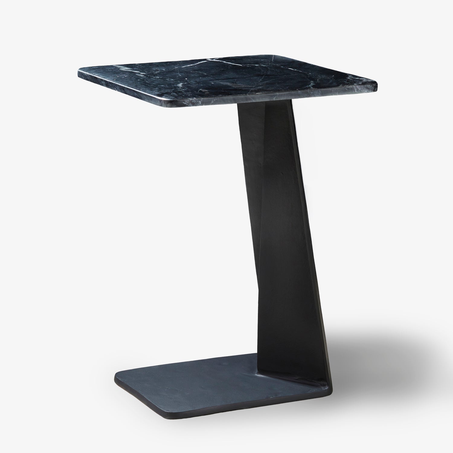 FONIK | שולחן צד מודרני מפליז ושיש 2