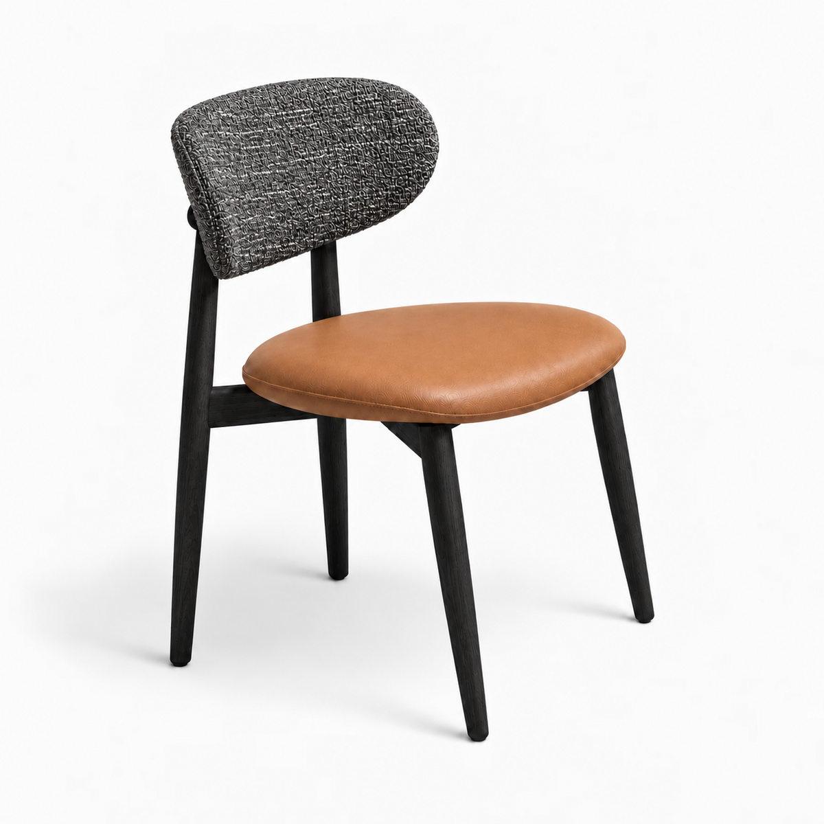 VIKA | כיסא אוכל מעוצב עם רגלי עץ אגוז אמריקאי