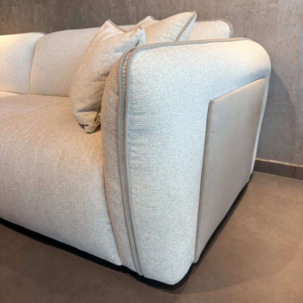 FERRO | ‏ספה מודרנית לסלון ברוחב 300 ס"מ