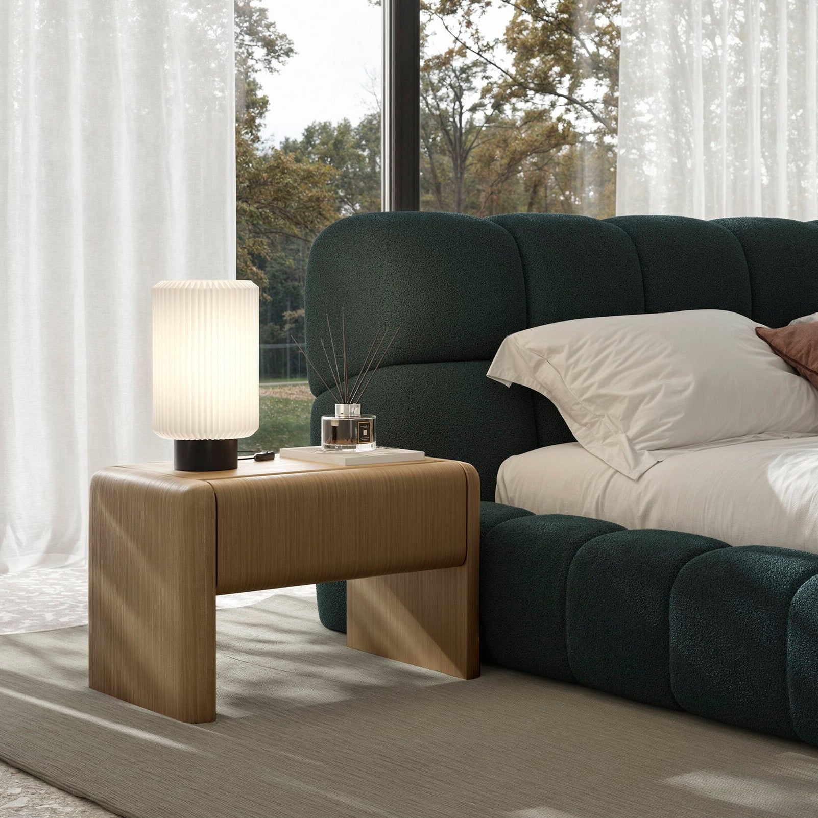 LAZIO | שידת לילה מעוצבת מעץ מלא אלון